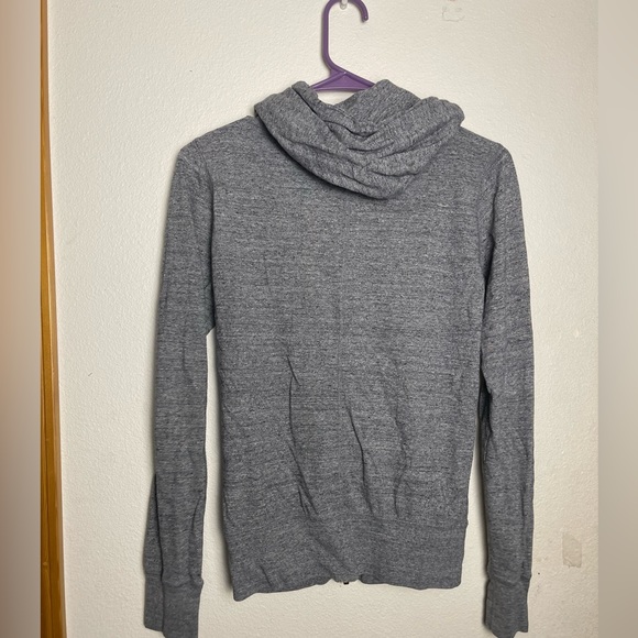 zip up - Picture 2 of 3